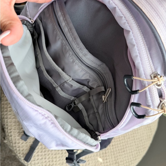 The North Face ReconWoman’s Backpack - Lavender and Charcoal main image 9